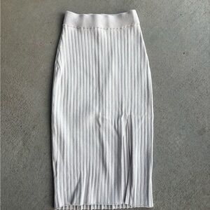 Abercrombie & Fitch White Ribbed Knit Pencil Skirt